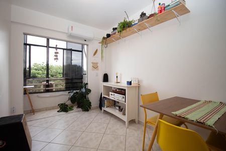 Sala de apartamento para alugar com 1 quarto, 54m² em Riacho Fundo I, Brasília
