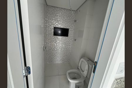 Apartamento à venda com 36m², 2 quartos e sem vaga Apartamento à venda com 36m², 2 quartos e sem vagaBanheiro