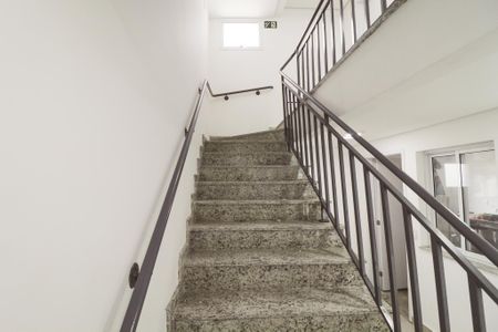 Apartamento à venda com 34m², 2 quartos e sem vagaEscada