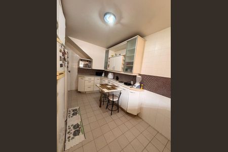 Cozinha de casa de condomínio para alugar com 4 quartos, 250m² em Freguesia (Jacarepaguá), Rio de Janeiro