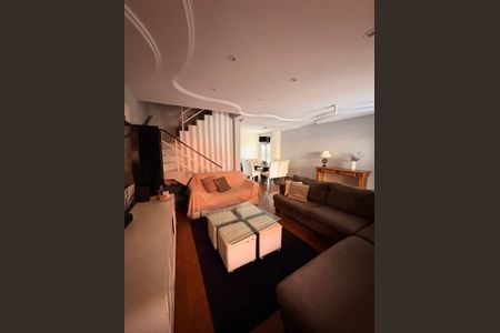 Sala de casa de condomínio para alugar com 4 quartos, 250m² em Freguesia (Jacarepaguá), Rio de Janeiro