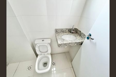 Apartamento à venda com 36m², 2 quartos e sem vaga Apartamento à venda com 36m², 2 quartos e sem vagaBanheiro