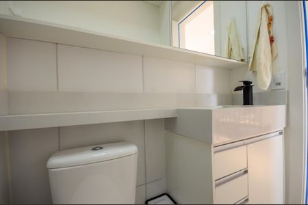 Apartamento à venda com 39m², 2 quartos e sem vaga Apartamento à venda com 39m², 2 quartos e sem vagaBanheiro