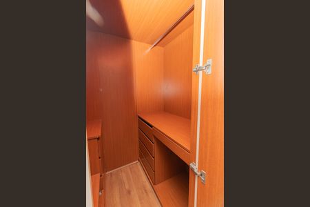 Closet da Suite de apartamento para alugar com 2 quartos, 74m² em Pompeia, São Paulo