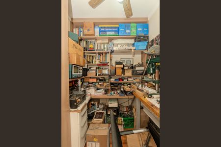 Apartamento para alugar com 138m², 4 quartos e 3 vagas Apartamento para alugar com 138m², 4 quartos e 3 vagasEscritório