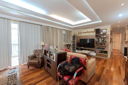 Apartamento para alugar com 138m², 4 quartos e 3 vagas Apartamento para alugar com 138m², 4 quartos e 3 vagasSala