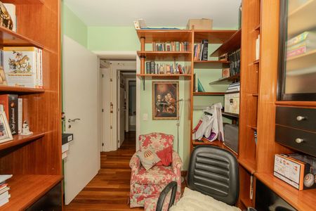 Apartamento para alugar com 138m², 4 quartos e 3 vagas Apartamento para alugar com 138m², 4 quartos e 3 vagasQuarto 1
