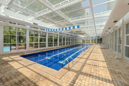 Apartamento para alugar com 138m², 4 quartos e 3 vagas Apartamento para alugar com 138m², 4 quartos e 3 vagasÁrea comum - Piscina