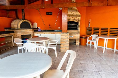 Apartamento para alugar com 65m², 2 quartos e sem vagaÁrea comum - Churrasqueira