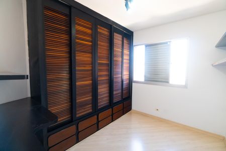 Apartamento para alugar com 65m², 2 quartos e sem vagaQuarto