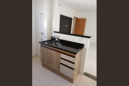 Cozinha de apartamento para alugar com 2 quartos, 50m² em Areias, São José