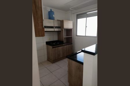 Cozinha de apartamento para alugar com 2 quartos, 50m² em Areias, São José