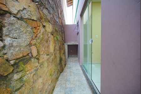 Casa para alugar com 90m², 2 quartos e 1 vagaÁrea Externa