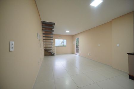 Casa para alugar com 90m², 2 quartos e 1 vagaSala