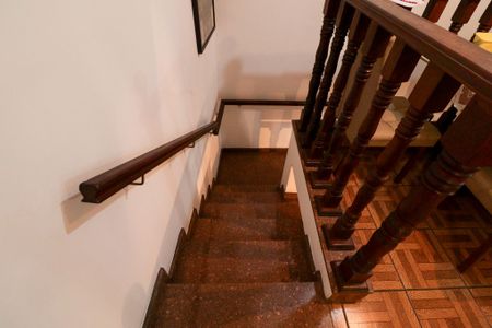 Casa para alugar com 134m², 3 quartos e 1 vagaEscada