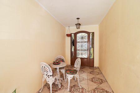 Casa para alugar com 134m², 3 quartos e 1 vagaEntrada