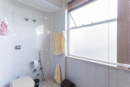 Apartamento à venda com 123m², 3 quartos e 1 vagaBanheiro da Suíte