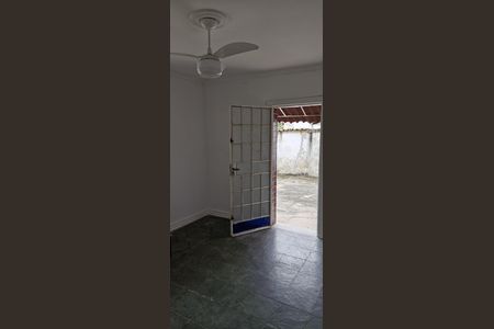 Casa para alugar com 140m², 2 quartos e sem vaga