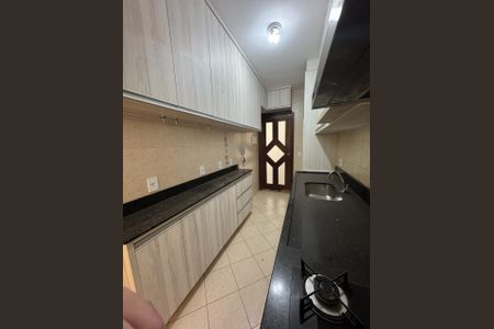 Apartamento à venda com 100m², 4 quartos e 1 vaga Apartamento à venda com 100m², 4 quartos e 1 vagaCozinha e lavanderia