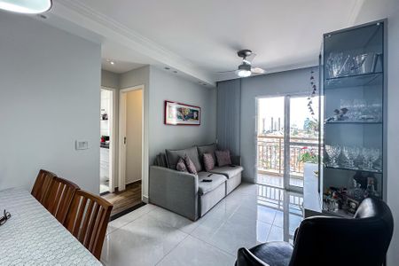 Apartamento à venda com 60m², 2 quartos e 2 vagas Apartamento à venda com 60m², 2 quartos e 2 vagasSala