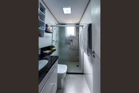 Apartamento à venda com 60m², 2 quartos e 2 vagas Apartamento à venda com 60m², 2 quartos e 2 vagasBanheiro da Suíte