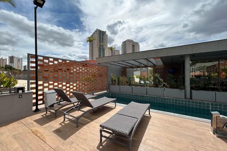 Apartamento à venda com 40m², 1 quarto e sem vaga Apartamento à venda com 40m², 1 quarto e sem vagaÁrea comum - Piscina