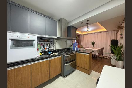 Apartamento à venda com 83m², 3 quartos e sem vaga Apartamento à venda com 83m², 3 quartos e sem vagaCozinha - Armários