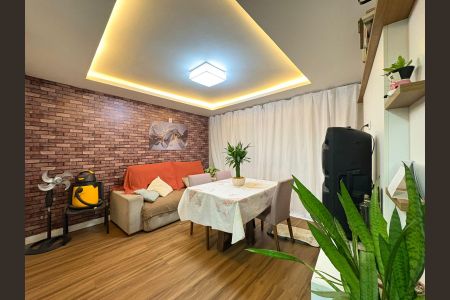 Sala de apartamento à venda com 3 quartos, 83m² em Marechal Rondon, Canoas