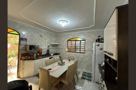 Cozinha de casa para alugar com 2 quartos, 80m² em Vila Sao Tomas, Belo Horizonte