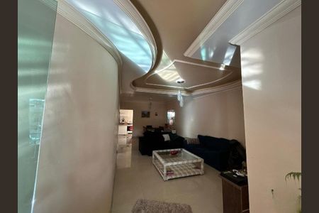 Sala de casa para alugar com 2 quartos, 80m² em Vila Sao Tomas, Belo Horizonte