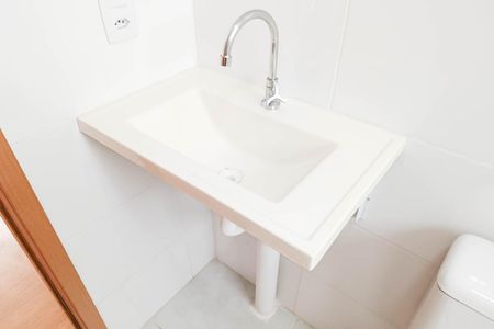 Apartamento para alugar com 42m², 2 quartos e 1 vaga Apartamento para alugar com 42m², 2 quartos e 1 vagaBanheiro social