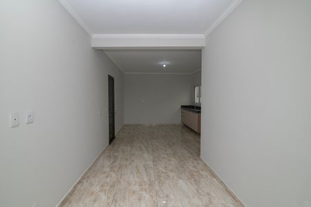 Casa para alugar com 70m², 2 quartos e 1 vaga Casa para alugar com 70m², 2 quartos e 1 vagaSala