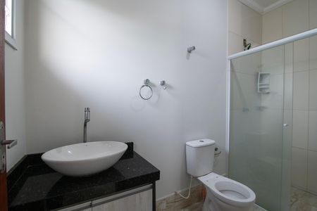 Casa para alugar com 70m², 2 quartos e 1 vaga Casa para alugar com 70m², 2 quartos e 1 vagaBanheiro do Quarto 2 Suíte