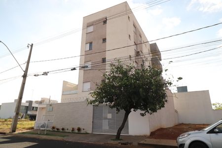 Apartamento para alugar com 67m², 2 quartos e 1 vagaFachada