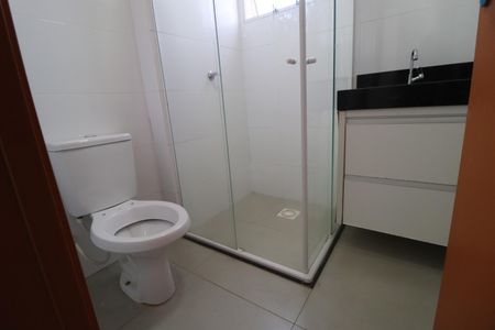 Apartamento para alugar com 67m², 2 quartos e 1 vagaBanheiro Social