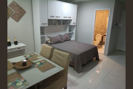 Studio para alugar com 38m², 1 quarto e 1 vaga Studio para alugar com 38m², 1 quarto e 1 vagaSala / Quarto