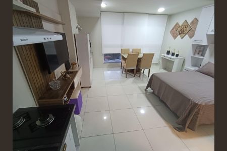 Sala / Quarto de kitnet/studio para alugar com 1 quarto, 38m² em Macedo, Guarulhos