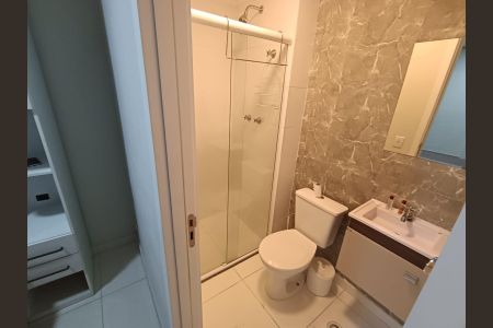 Banheiro de kitnet/studio para alugar com 1 quarto, 38m² em Macedo, Guarulhos