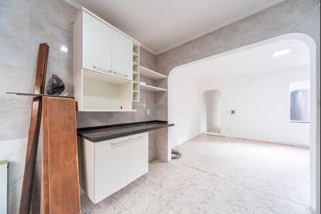 Casa para alugar com 198m², 4 quartos e 2 vagasCozinha 