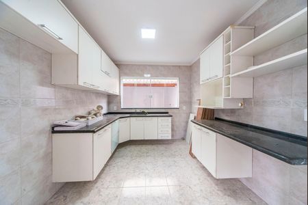 Casa para alugar com 198m², 4 quartos e 2 vagasCozinha 