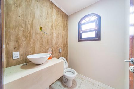 Casa para alugar com 198m², 4 quartos e 2 vagasLavabo