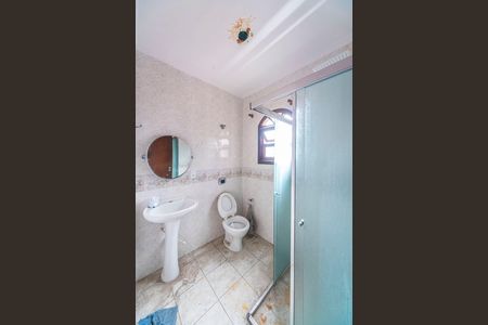 Casa para alugar com 198m², 4 quartos e 2 vagasBanheiro 