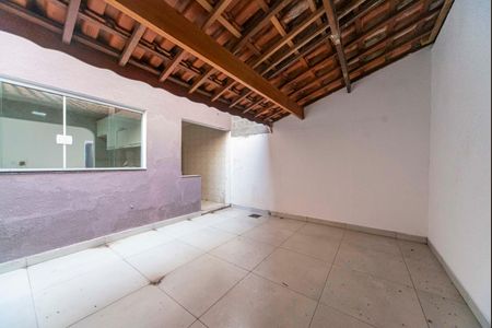Casa para alugar com 198m², 4 quartos e 2 vagasQuintal Fundos
