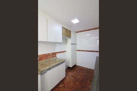Apartamento para alugar com 89m², 2 quartos e 1 vagaCozinha 