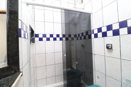 Casa para alugar com 250m², 3 quartos e 5 vagasBanheiro do Quarto 2
