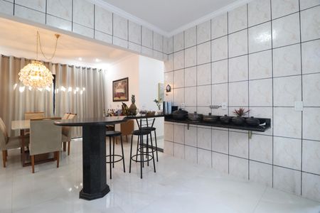Casa para alugar com 250m², 3 quartos e 5 vagasCozinha