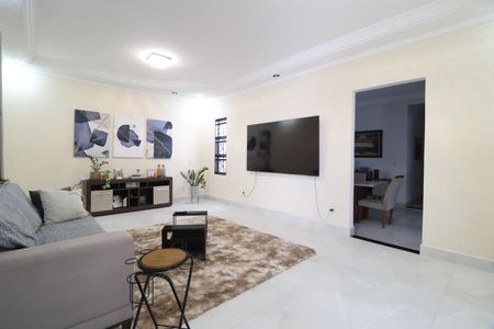 Casa para alugar com 250m², 3 quartos e 5 vagasSala