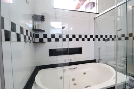 Casa para alugar com 250m², 3 quartos e 5 vagasBanheiro do Quarto 3