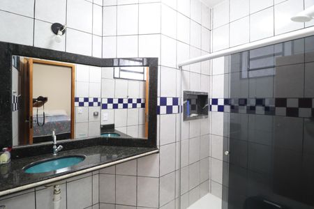 Casa para alugar com 250m², 3 quartos e 5 vagasBanheiro do Quarto 2