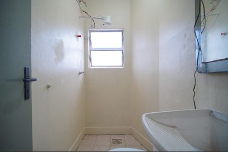 Banheiro de kitnet/studio para alugar com 1 quarto, 35m² em Nova Sapucaia, Sapucaia do Sul